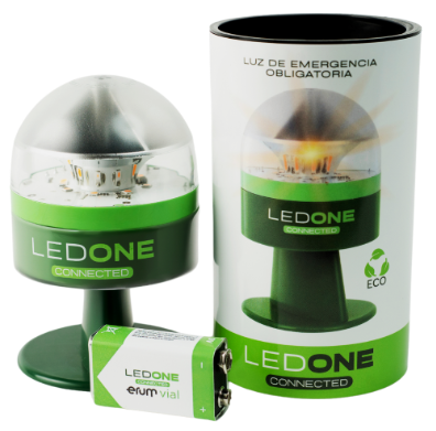 Balise V16 obligatoire 2026 triangles est géolocalisé et homologué.